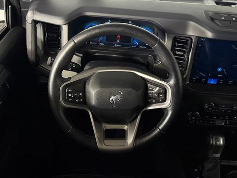 Used 2025 Ford Bronco Badlands AWD/4WD image 14