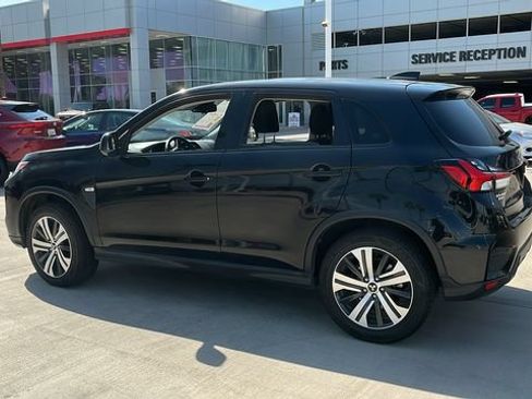 Used 2025 Mitsubishi Outlander Sport ES AWD/4WD image 4