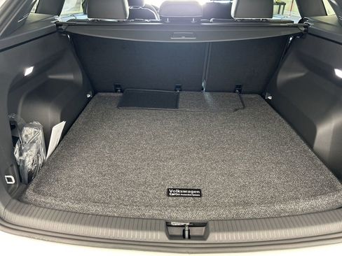 New 2026 Volkswagen Atlas Cross Sport SEL Premium R-Line image 34