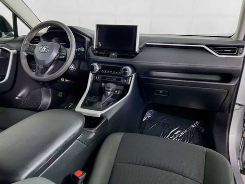 Used 2024 Toyota RAV4 LE image 28