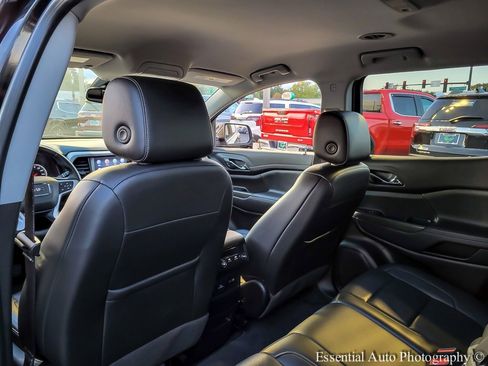 Certified 2023 GMC Acadia SLT image 12