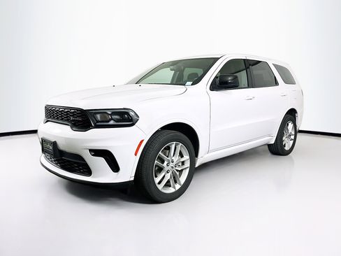 Used 2025 Dodge Durango GT image 3