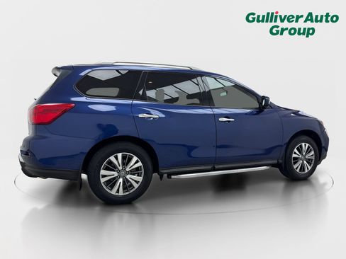Used 2020 Nissan Pathfinder SV FWD image 9