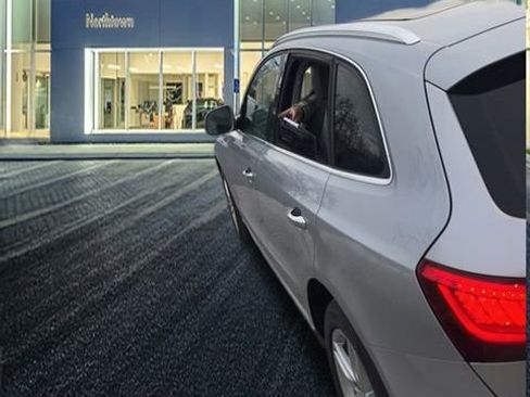 Used 2016 Audi Q5 2.0T Premium Plus w/ Technology Package image 33