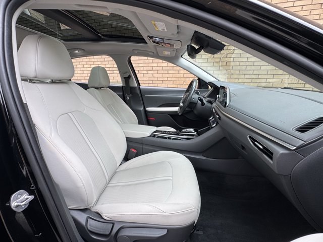 Used 2023 Hyundai Sonata SEL w/ Convenience Package FWD image 8