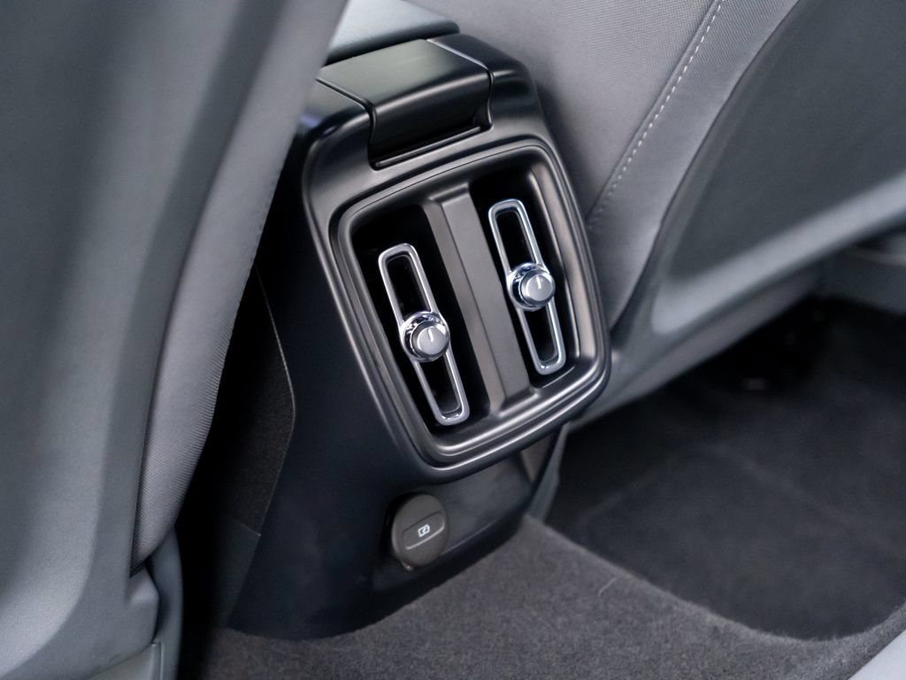 Used 2024 Polestar Polestar 2 AWD/4WD image 18