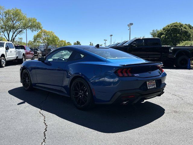 Used 2024 Ford Mustang Coupe RWD image 3