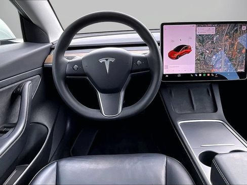 Used 2021 Tesla Model 3 Standard Range Plus RWD image 11