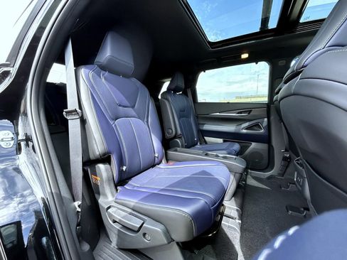 New 2026 INFINITI QX60 Sport w/ Dark Cargo Package AWD/4WD image 17
