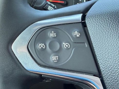 Used 2023 Chevrolet Traverse LT FWD image 14