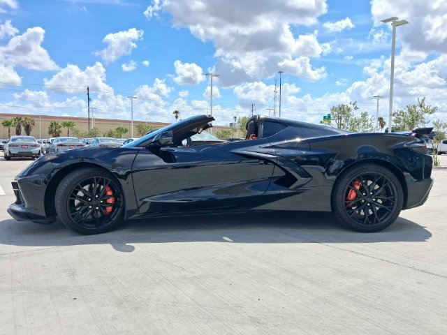 Used 2025 Chevrolet Corvette Stingray Premium Cpe w/ Z51 Performance Package RWD image 6