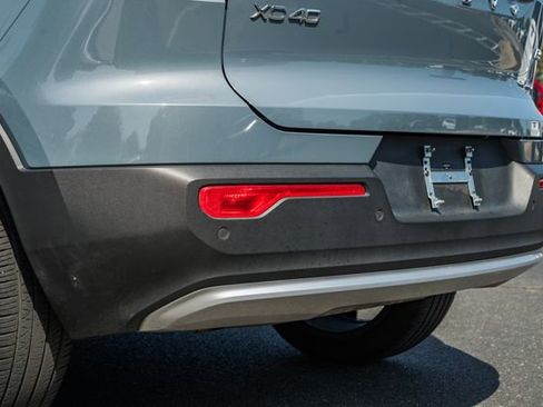 Used 2023 Volvo XC40 B5 Plus w/ Protection Package Premier AWD/4WD image 7