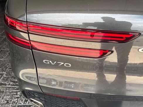 Used 2025 Genesis GV70 2.5T AWD/4WD image 20