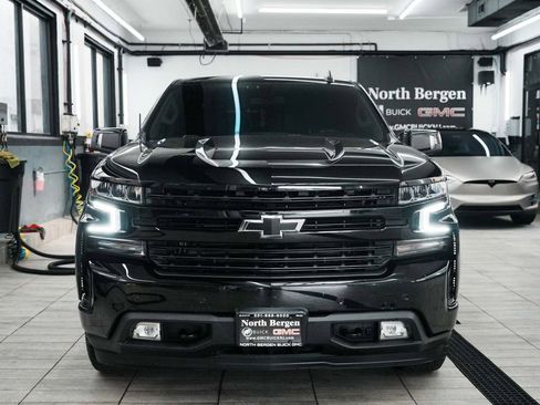 Used 2021 Chevrolet Silverado 1500 RST AWD/4WD image 2