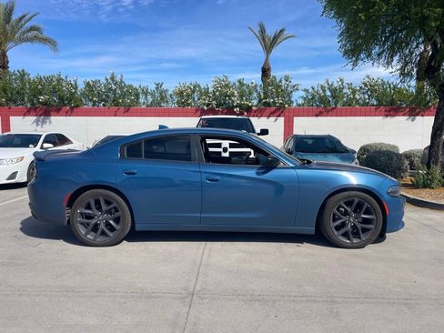 Used 2020 Dodge Charger SXT w/ Plus Group image 2