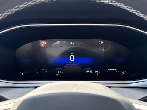 New 2026 Volkswagen Taos SE image 19