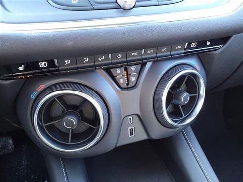 New 2025 Chevrolet Blazer LT image 15