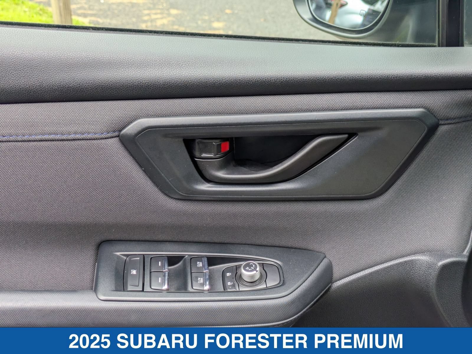 Certified 2025 Subaru Forester Premium AWD/4WD image 13