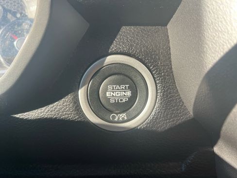 Used 2024 RAM 3500 Big Horn image 15