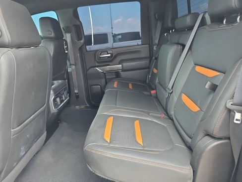 Used 2022 GMC Sierra 2500 AT4 w/ AT4 Premium Plus Package AWD/4WD image 9