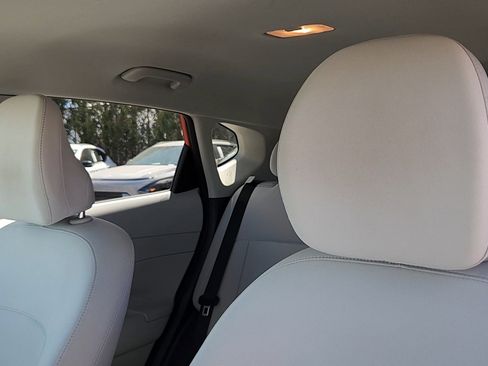 Certified 2025 Hyundai Kona SEL AWD/4WD image 9
