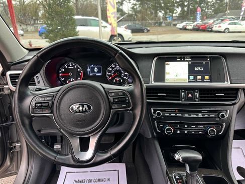 Used 2016 Kia Optima EX w/ Premium Package image 25