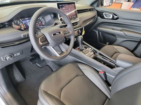 New 2025 Jeep Compass Limited w/ Sun & Sound Group image 14