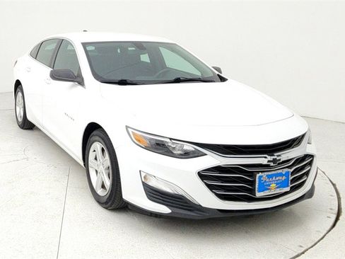 Certified 2019 Chevrolet Malibu LS image 1