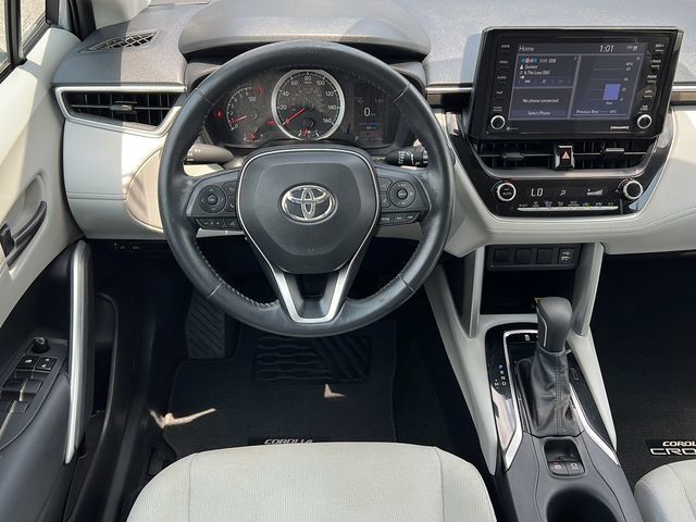 Used 2022 Toyota Corolla Cross LE FWD image 12