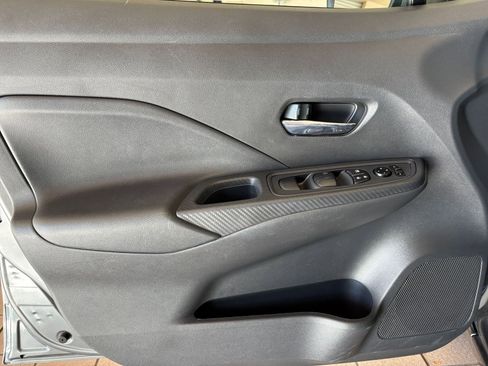 Used 2025 Nissan Versa SV FWD image 18