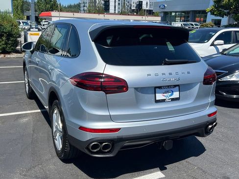 Used 2017 Porsche Cayenne S AWD/4WD image 9