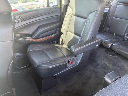 Used 2016 Chevrolet Suburban LTZ image 31