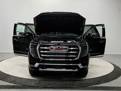 New 2026 GMC Yukon Elevation w/ LPO, Floor Liner Package image 10
