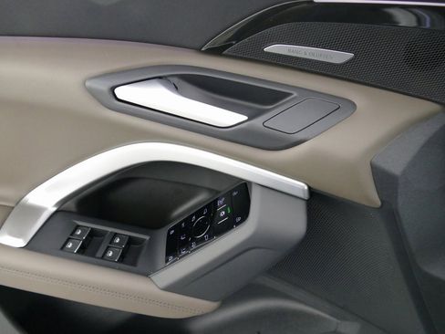 New 2025 Audi Q5 Premium Plus image 11