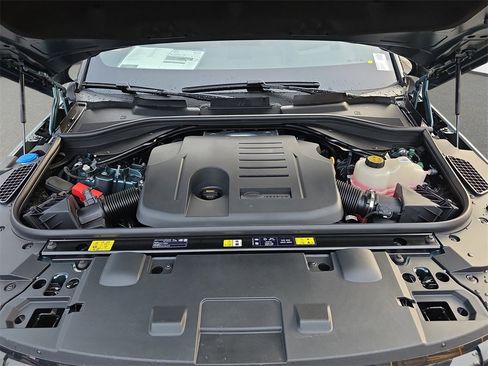 New 2026 Land Rover Range Rover Sport Dynamic SE image 32