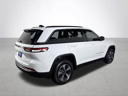 Certified 2023 Jeep Grand Cherokee 4WD 4xe w/ Luxury Tech Group II image 7