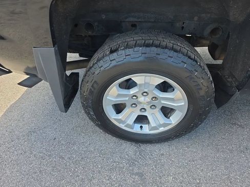 Used 2017 Chevrolet Silverado 1500 LT w/ All Star Edition AWD/4WD image 15