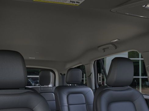 New 2026 Lincoln Aviator 2WD w/ Jet Appearance Package image 22