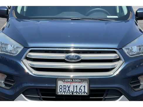 Used 2018 Ford Escape SE w/ SE Sync 3 Package FWD image 14