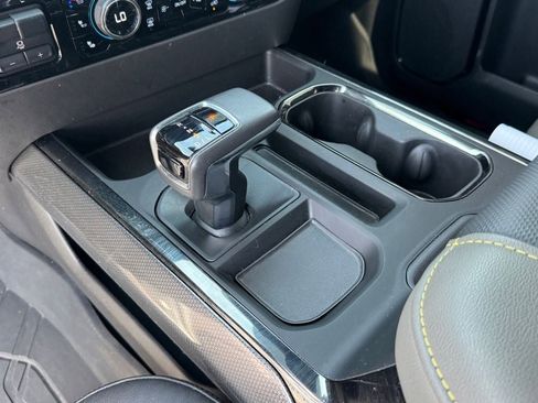 Used 2022 Chevrolet Silverado 1500 ZR2 w/ Technology Package image 20