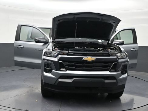 Used 2024 Chevrolet Colorado LT w/ LT Convenience Package RWD image 37