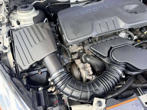 Used 2011 Buick Regal CXL w/ RL3 Preferred Equipment Group FWD image 11