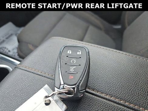 Used 2020 Chevrolet Traverse LT w/ Driver Confidence II Package image 25