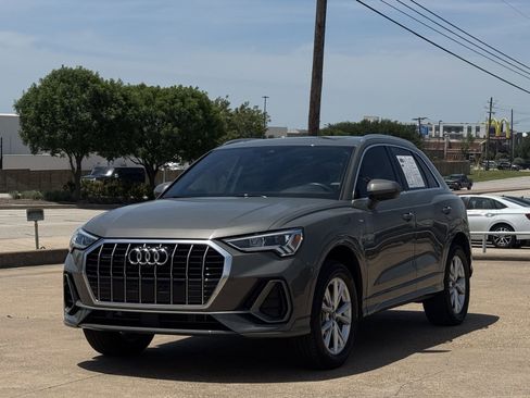Used 2022 Audi Q3 2.0T Premium Plus w/ Premium Plus Package AWD/4WD image 8