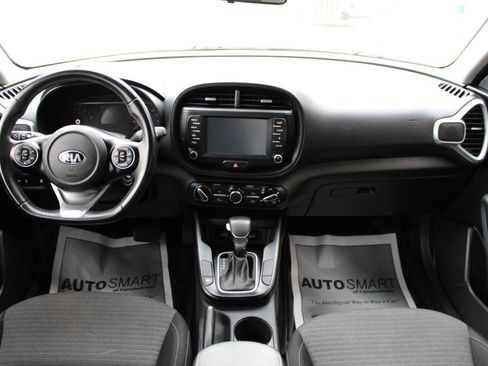 Used 2020 Kia Soul GT-Line FWD image 37