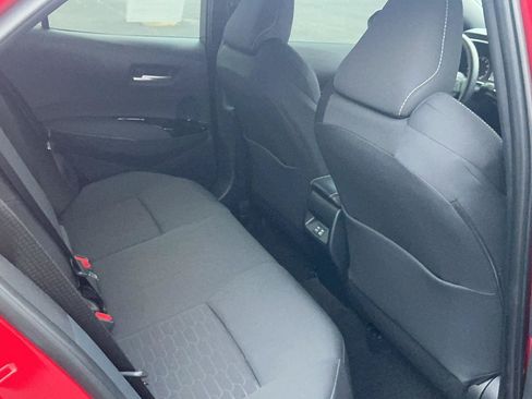 Used 2025 Toyota Corolla SE w/ SE Package FWD image 34