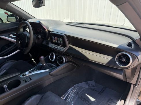 Used 2018 Chevrolet Camaro SS RWD image 17