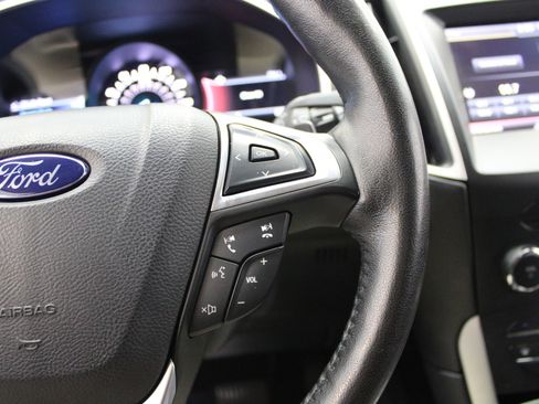 Used 2015 Ford Edge SEL w/ Equipment Group 201A AWD/4WD image 34