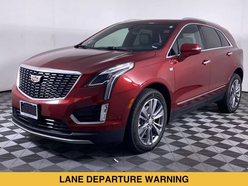 Certified 2025 Cadillac XT5 Premium Luxury w/ Technology Package AWD/4WD image 18
