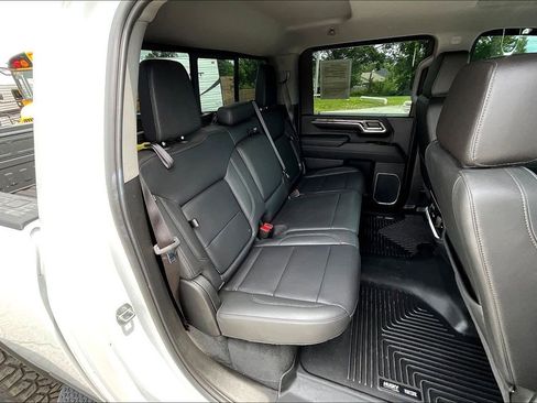 Used 2024 Chevrolet Silverado 3500 LTZ w/ LTZ Plus Package AWD/4WD image 28